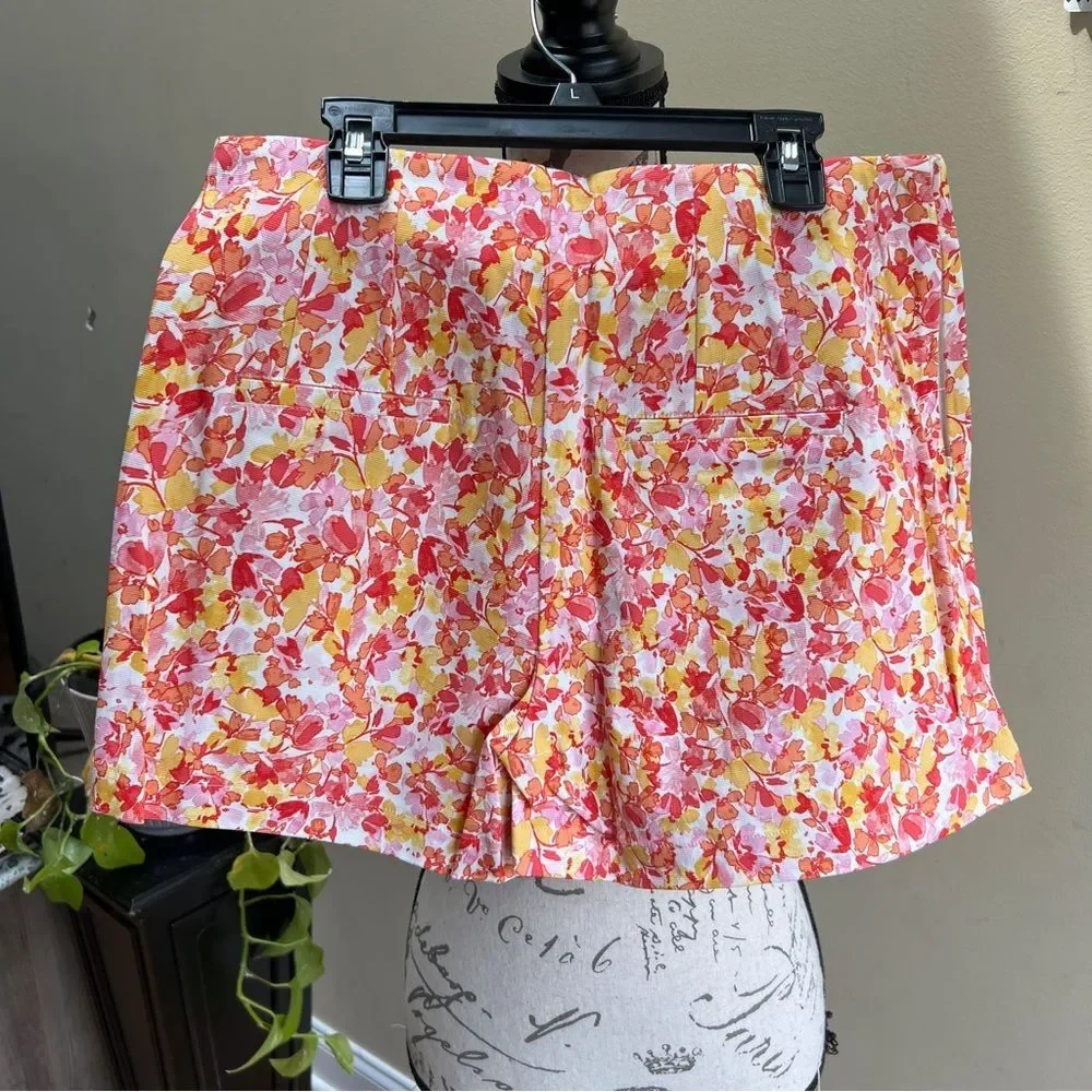 NWT Hale Bob Floral Print High Rise  Shorts Sz M